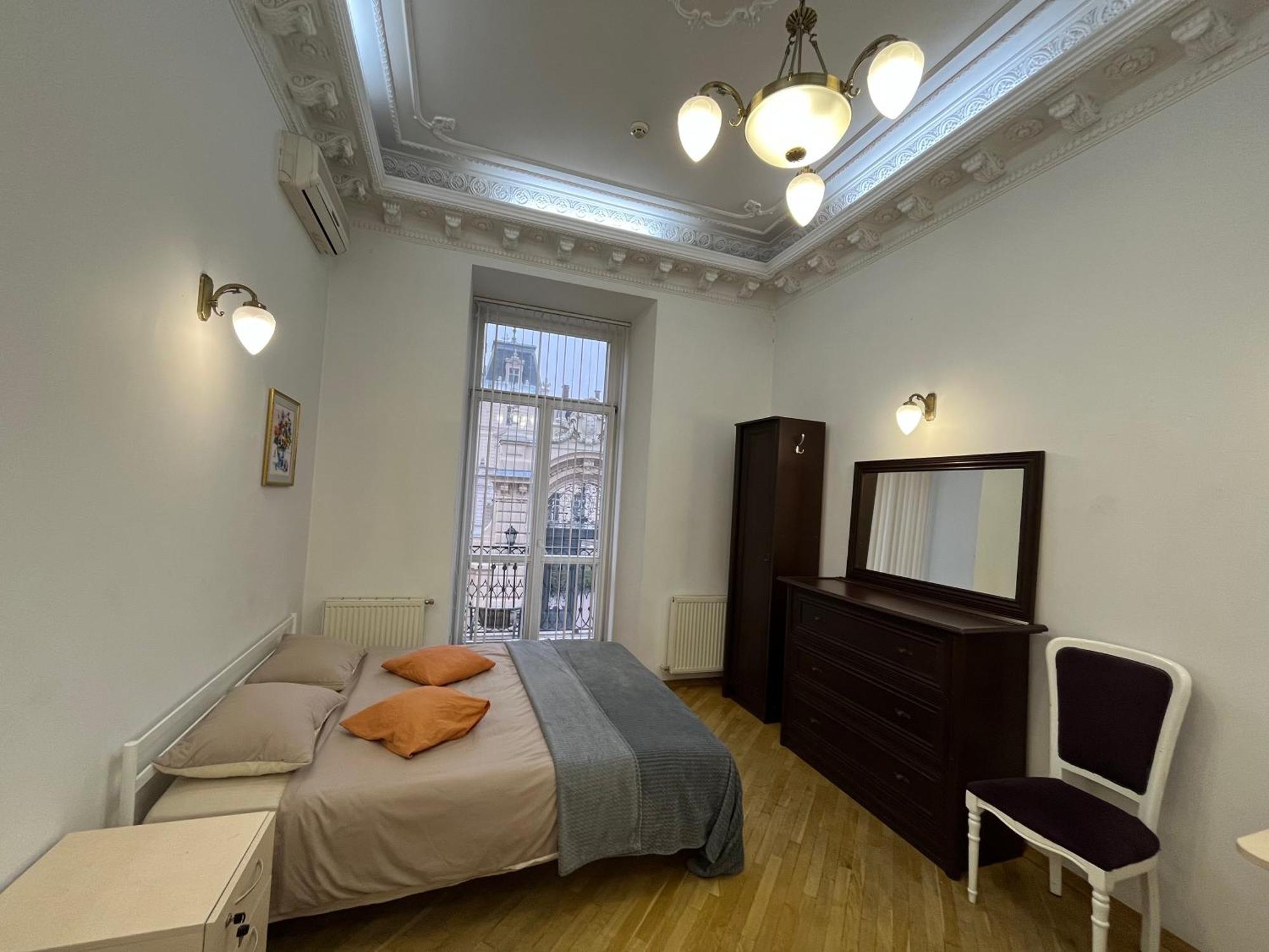 Центрум Апартаментс Lviv Ngoại thất bức ảnh