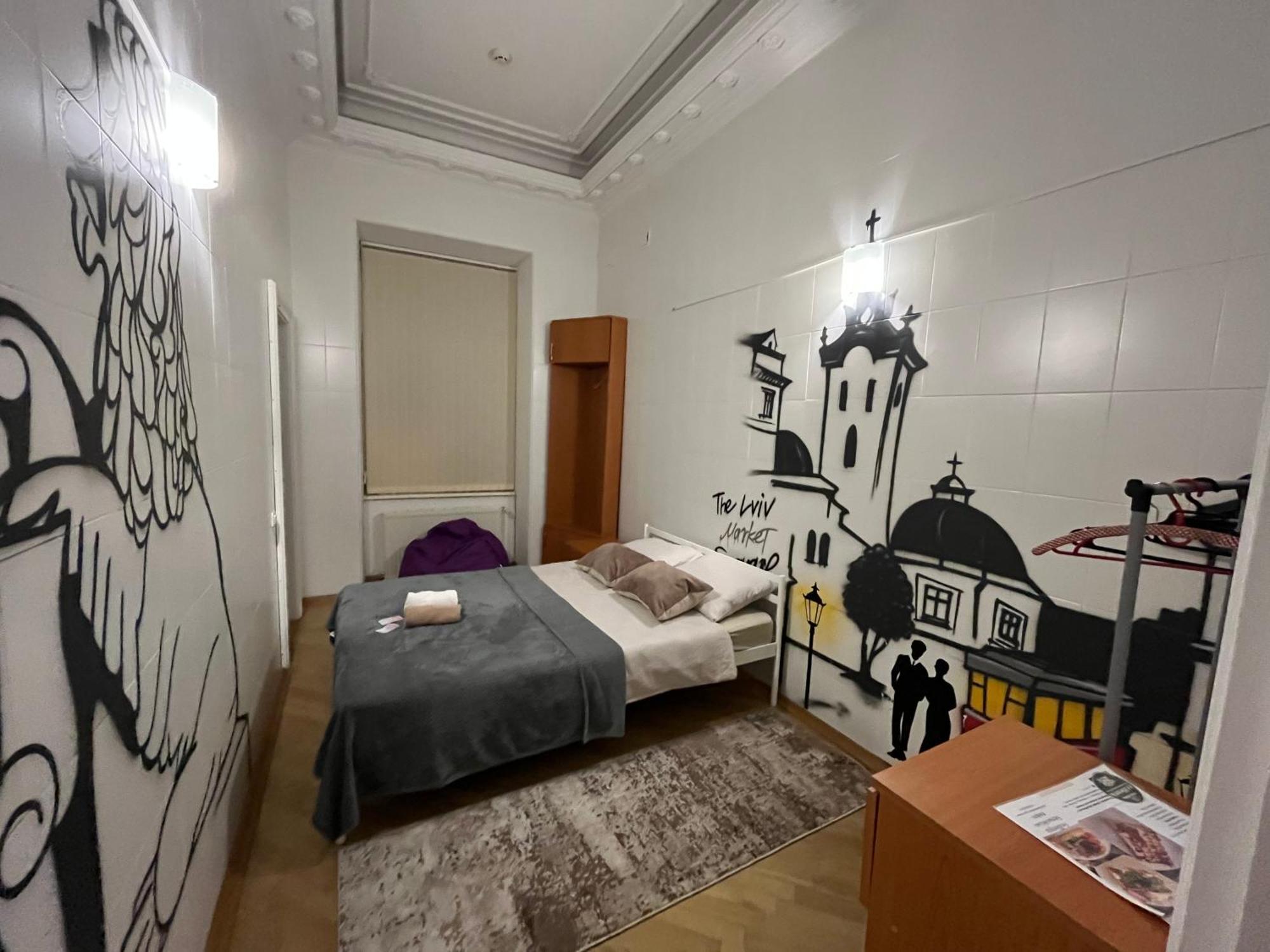 Центрум Апартаментс Lviv Ngoại thất bức ảnh
