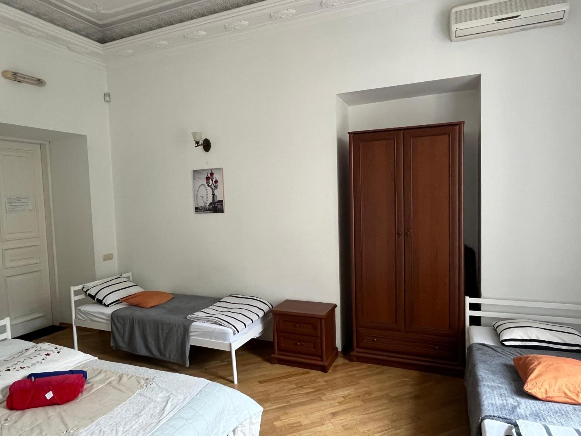 Центрум Апартаментс Lviv Ngoại thất bức ảnh